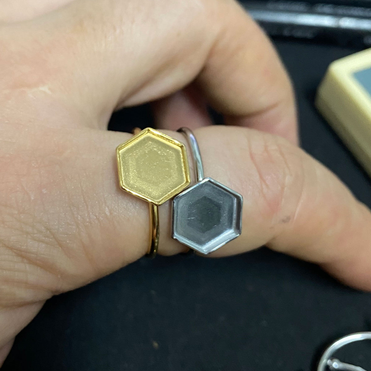 10/50pcs hexagon Shape 18K Plated Stainless Steel Bezel Cup Open Ring blank cabochon settings 10mm inner