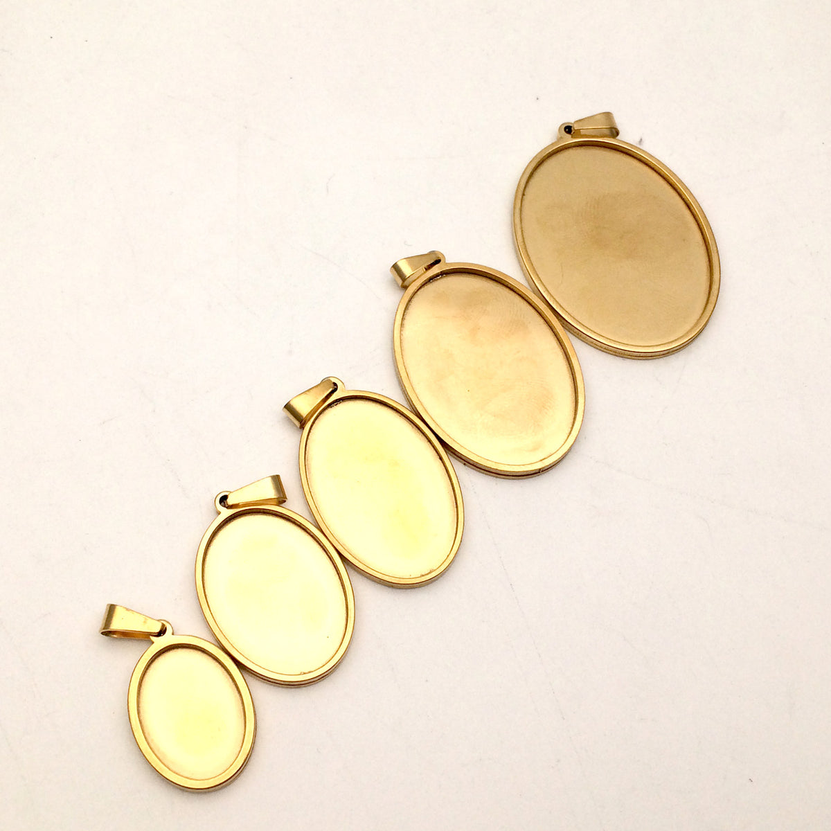 10pcs Real Gold Plated Solid Stainless Steel Cabochon Settings Oval Bezel Tray Blanks Pendants with Clasp 6 size you pick