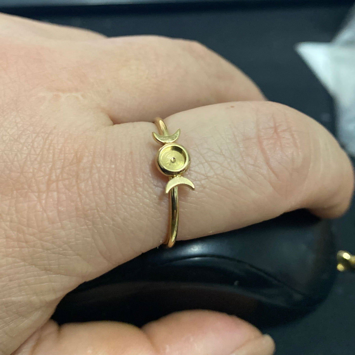 10/50pcs Moon Ring 18K Plated Stainless Steel Bezel Cup Open Bow Ring blank cabochon settings 4mm inner