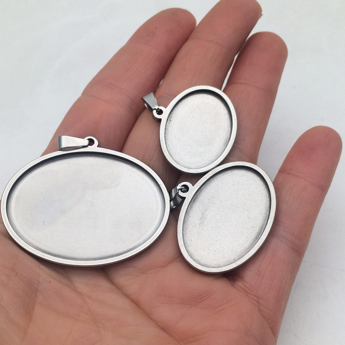 10pcs Style B Solid Stainless Steel Cabochon Settings Oval Bezel Tray Blanks Pendants with Clasp 3 size you pick